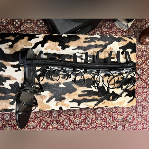 Stuart Weitzman “Sparta” Gladiator Flat Sandals Size 38.5 NWT - Picture 5 of 8